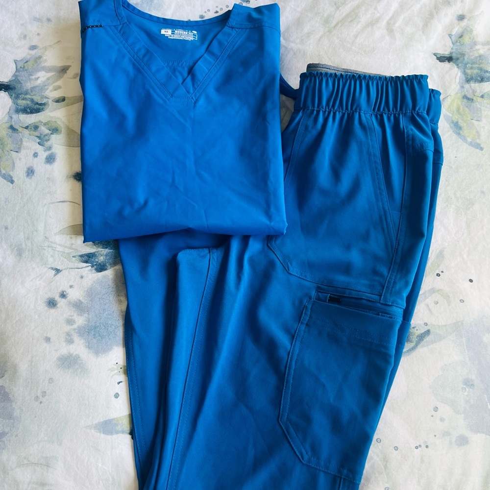 Carhartt Vibrant Blue Medical Scrub Set